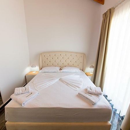 קסאמיל Santa Oliva Suites מראה חיצוני תמונה