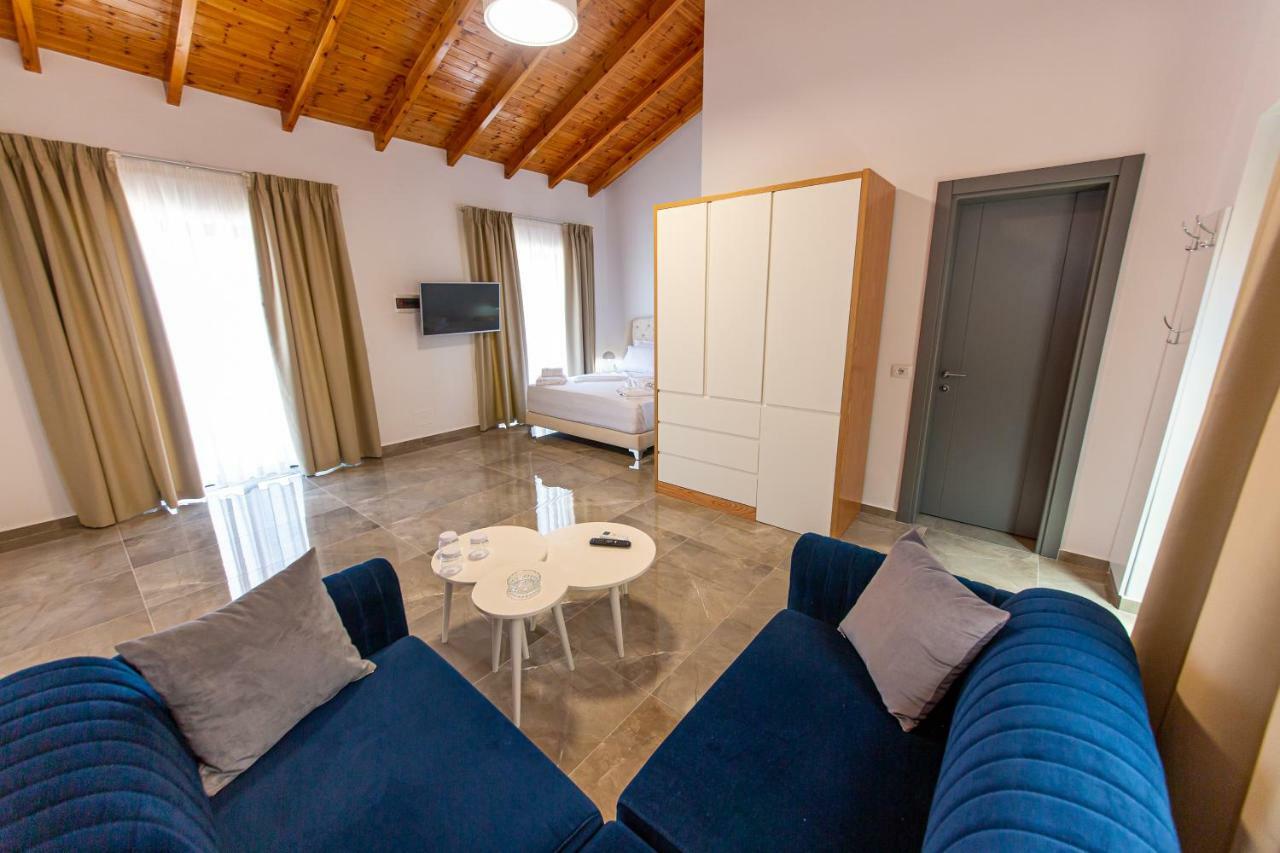 קסאמיל Santa Oliva Suites מראה חיצוני תמונה