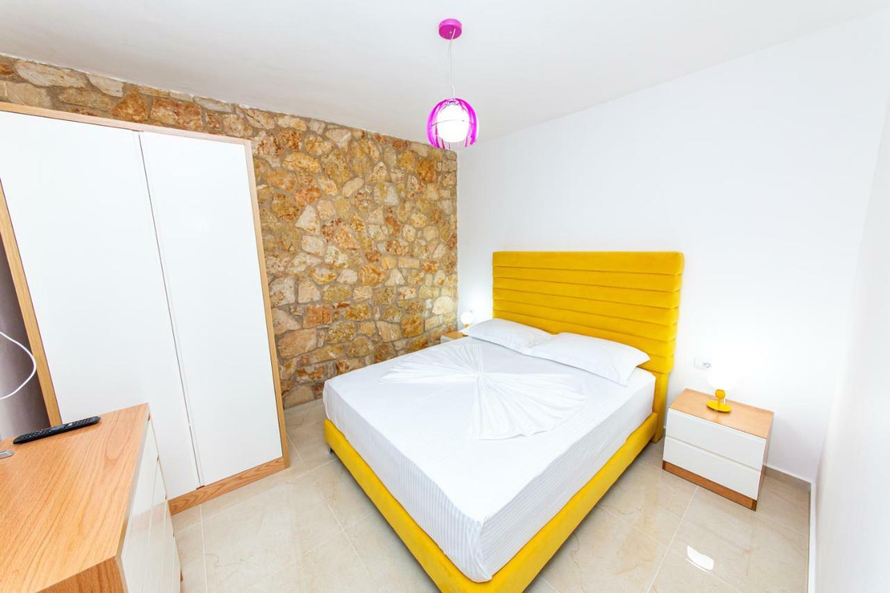 קסאמיל Santa Oliva Suites מראה חיצוני תמונה