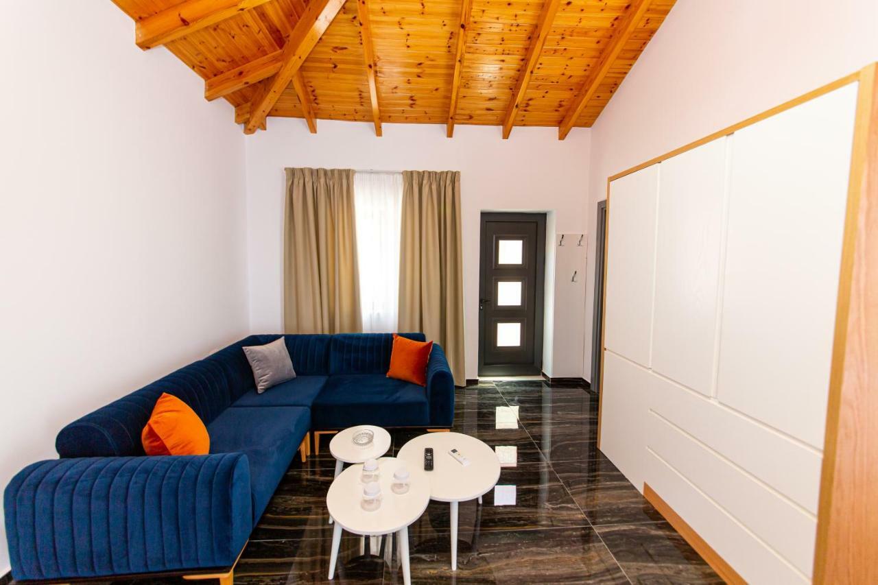 קסאמיל Santa Oliva Suites מראה חיצוני תמונה