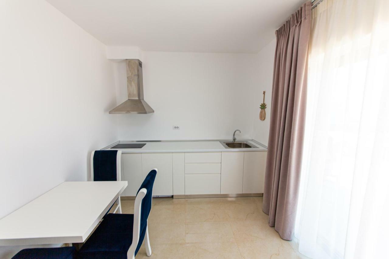 קסאמיל Santa Oliva Suites מראה חיצוני תמונה