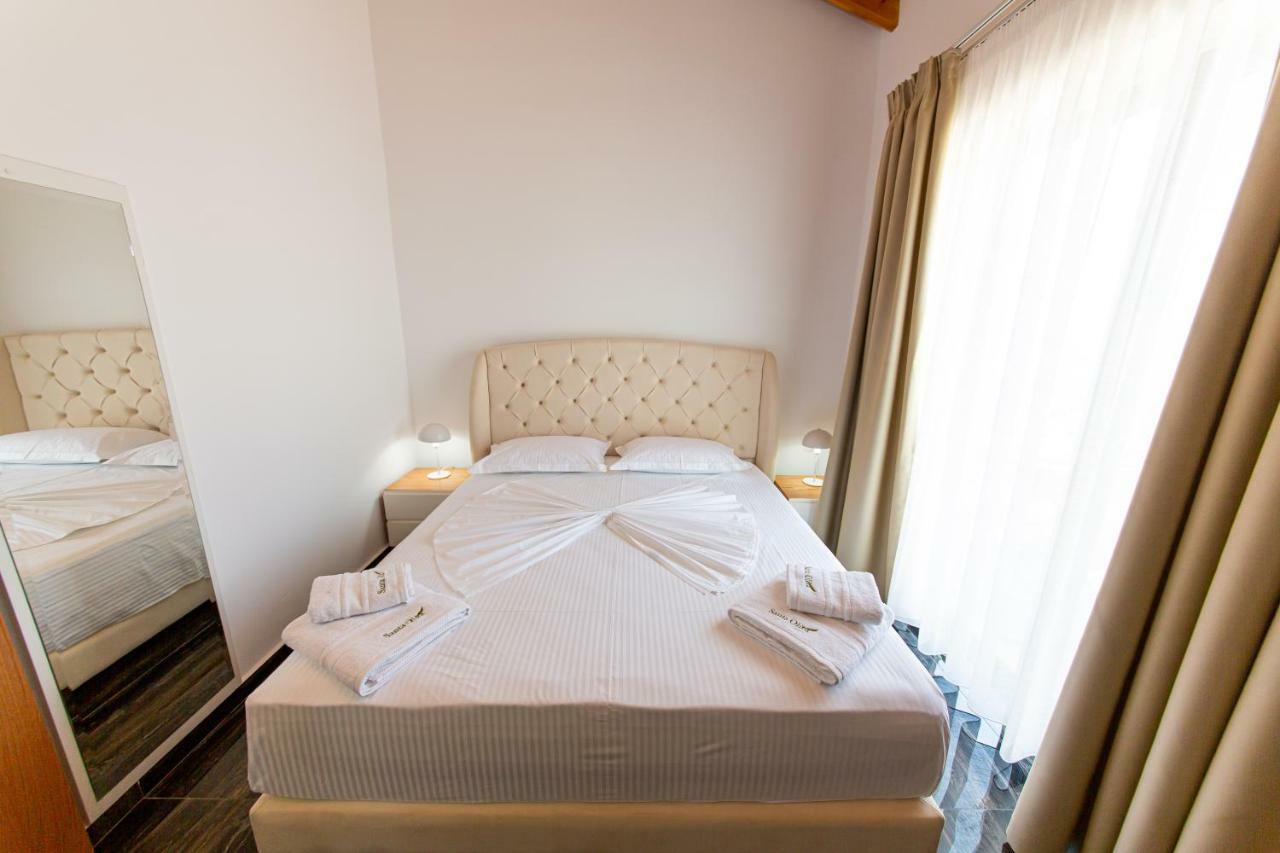 קסאמיל Santa Oliva Suites מראה חיצוני תמונה